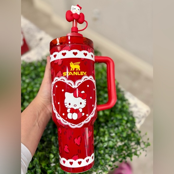 Customized Hello kitty stanley 40 oz - Picture 3 of 5